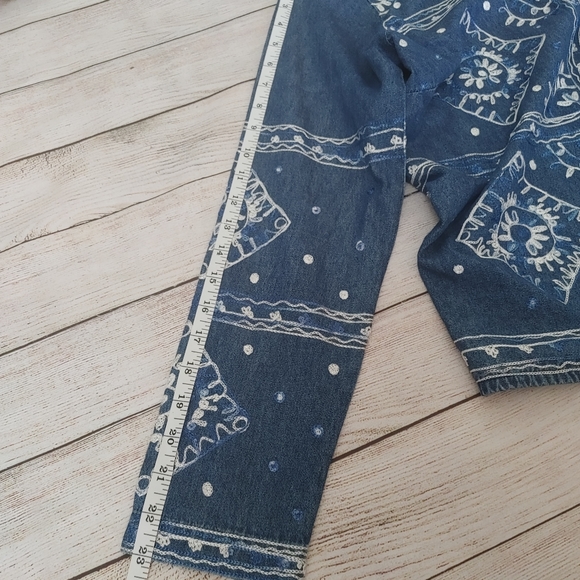 Vintage Denim Shacket Embroidered Denim  medium - Picture 9 of 9